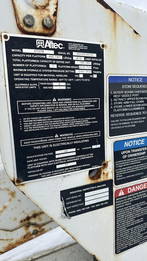 Used 2014 Ford F550 XL SD S/A bucket truck