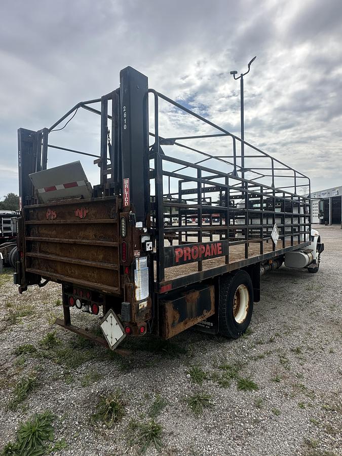 Used 2016 International 4300 series air brake
