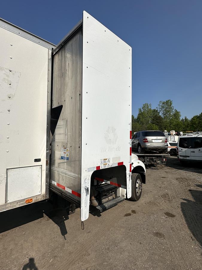 Used 2016 Freightliner M2 106 4x2 Mobile Shredding Truck