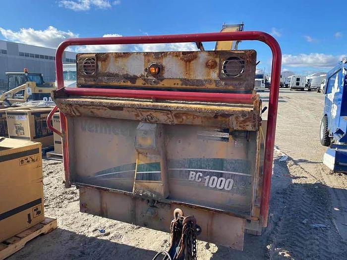 Used 2013 Vermeer BC1000XL Woodchippe 1368 hrs works perfect 1