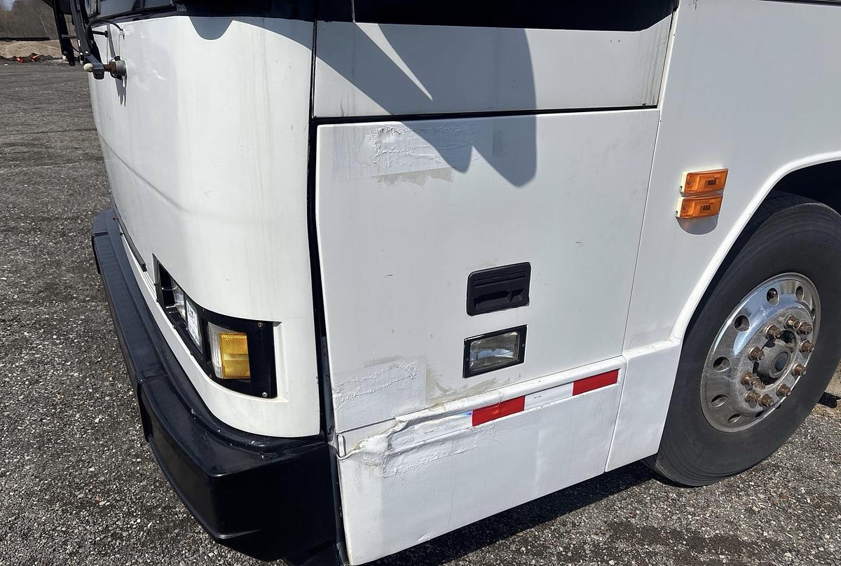 Used 2000 Prevost H35 6x2 55-Seat Coach