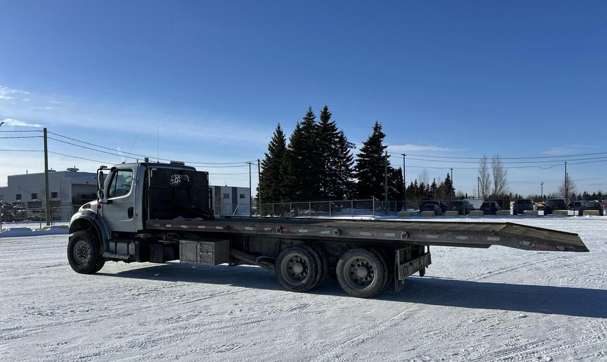 Used 2013 Freightliner M2 106 6x4 Roll-Off Truck