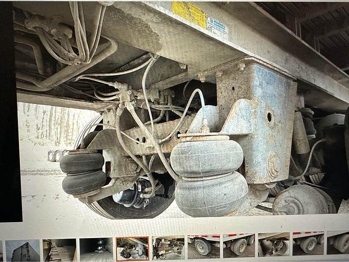 Used 2010 TITAN 53 ft Quad/Axle Closed Top aluminum live bottom