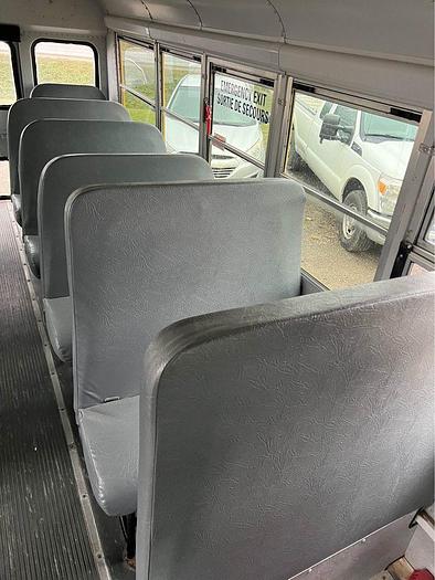 Used 2011 GMC 4500 SINGLE WHEEL MINI BUS v8 gas 218,000 kms