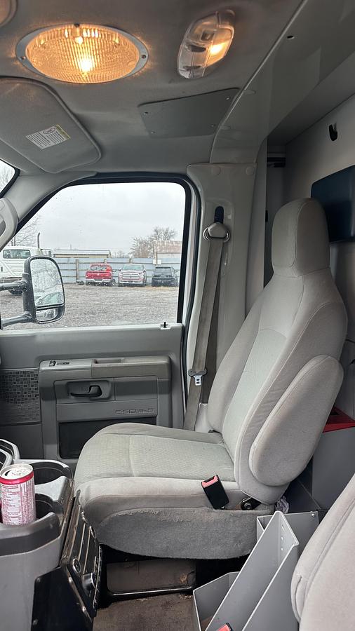 Used 2011 Ford Econoline CUTAWAY, 6.8L V10 SOHC 20V