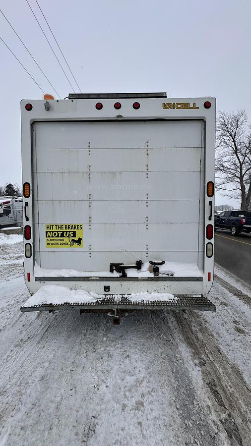 Used 2010 FORD E450 van