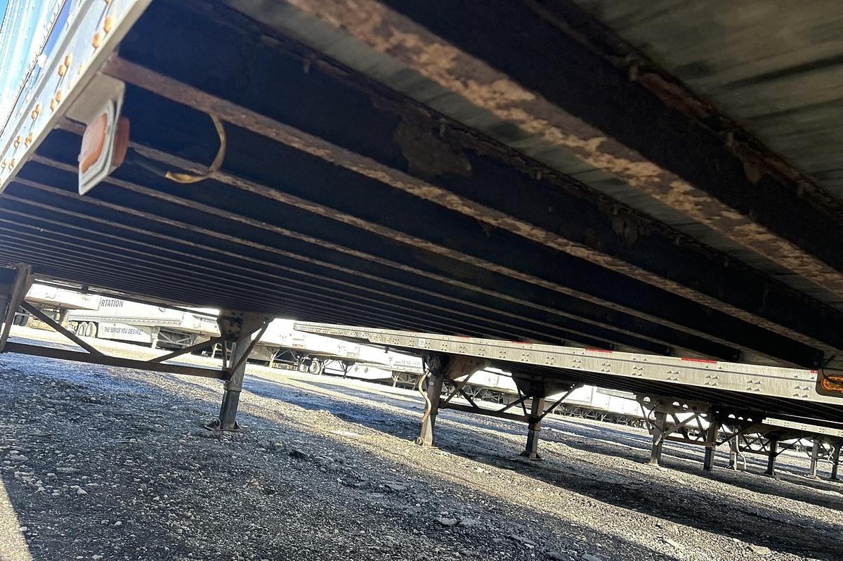 Used 2004 Trailmobile 53 ft x 102 in T/A Van Trailer