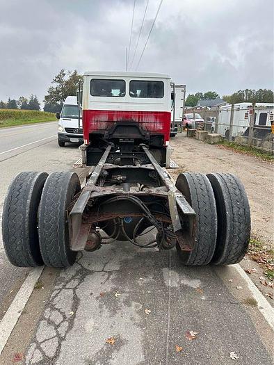 Used 2000 FREIGHTLINER Fl80, Crew Cab, cab & chassis, auto, air brake