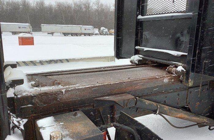 Used 2009 INTERNATIONAL 4300 SBA Durastar 4x2 Rolloff Truck