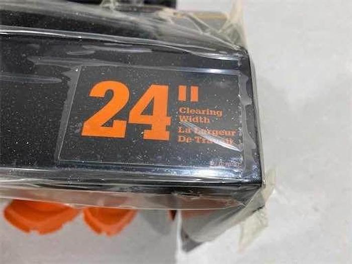 Used 2023 REMINGTON 24” SNOW THROWER snowblower brand new $850