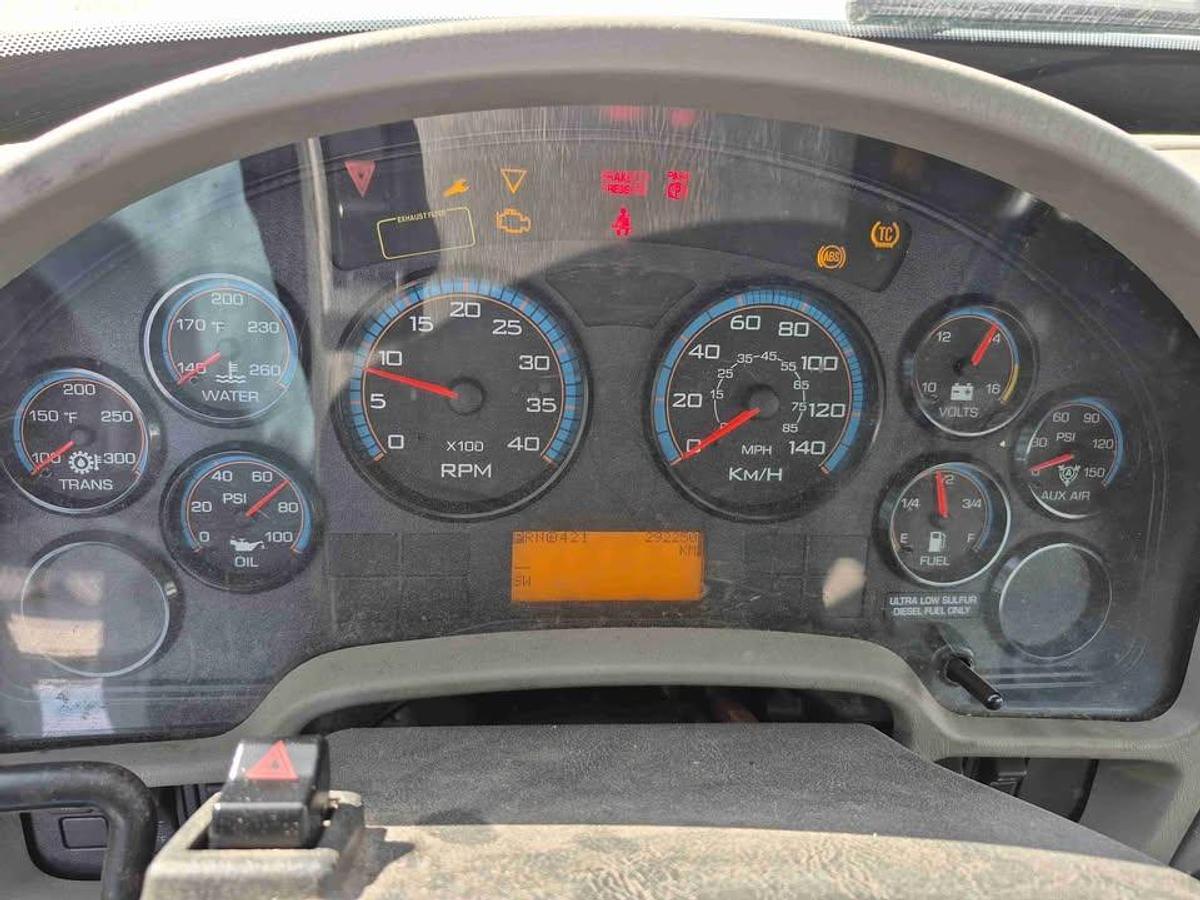 Used 2013 INTERNATIONAL 4000 4300 LP ex opp