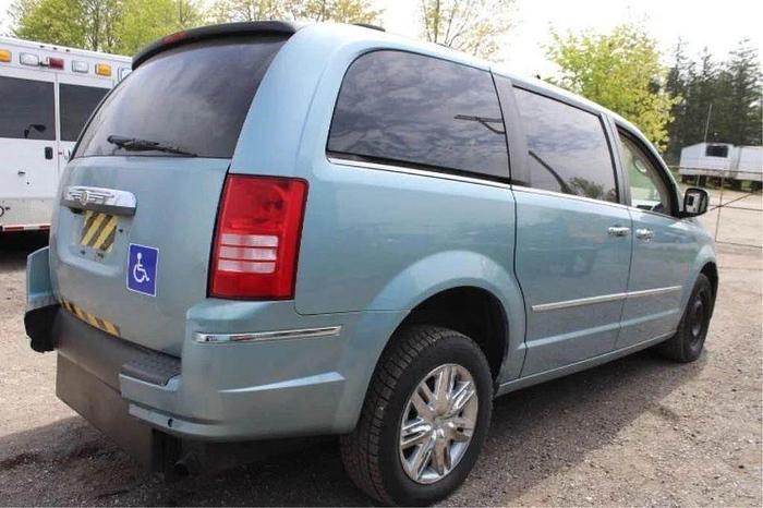 Used 2008 Chrysler Town & Country