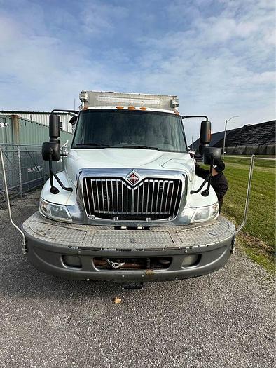 Used 2004 International 4400 Crew Cab "NEW ENGINE"