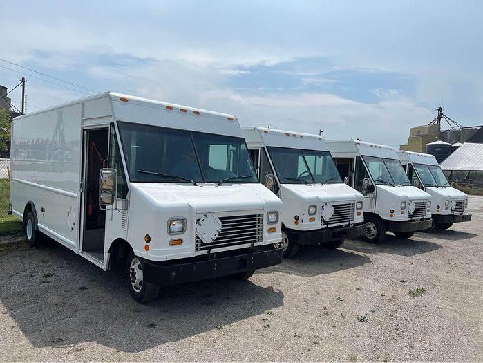 Used 2008 FORD E450 16 FOOT STEP VAN $17 K 5.4 LITRE V8 GAS POWER