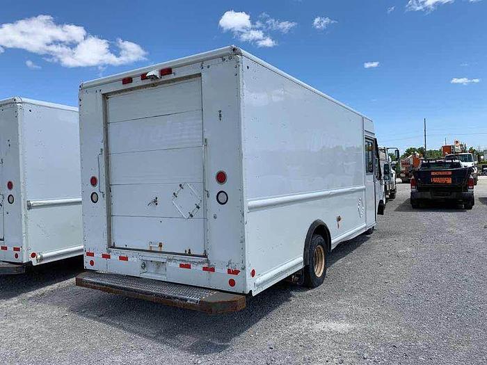 Used 2008 FORD E450 16 FOOT STEP VAN $17 K 5.4 LITRE V8 GAS POWER