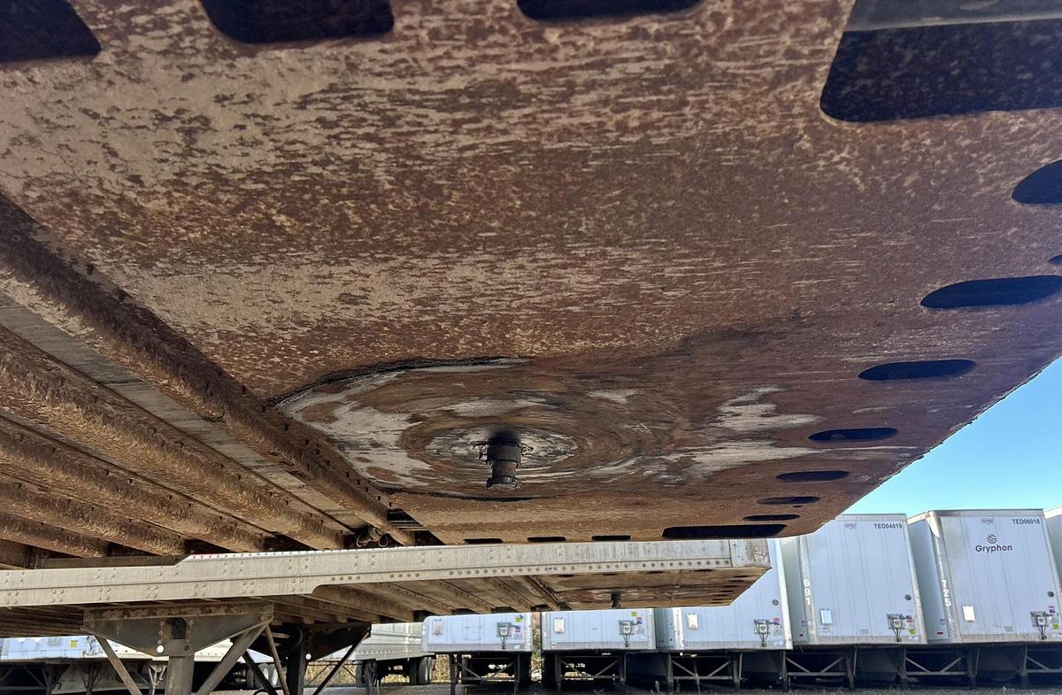 Used 2004 Trailmobile 53 ft x 102 in T/A Van Trailer