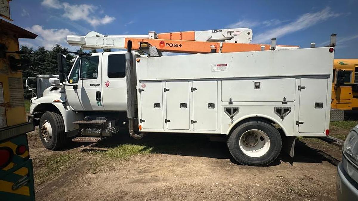 Used 2014 International 4400 SBA Durastar 4x2 Extended Cab Bucket Truck posi-plus 200-42a 42 ft