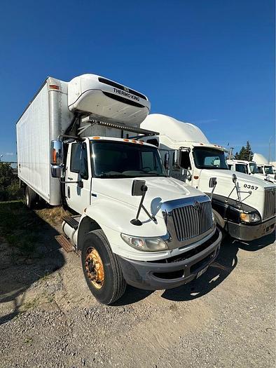 Used 2013 International 4300 21’ Reefer thermoking auto