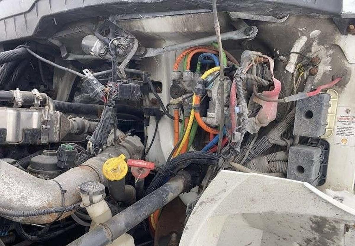 Used 2012 INTERNATIONAL 4000 4300 T/A Van Body Truck