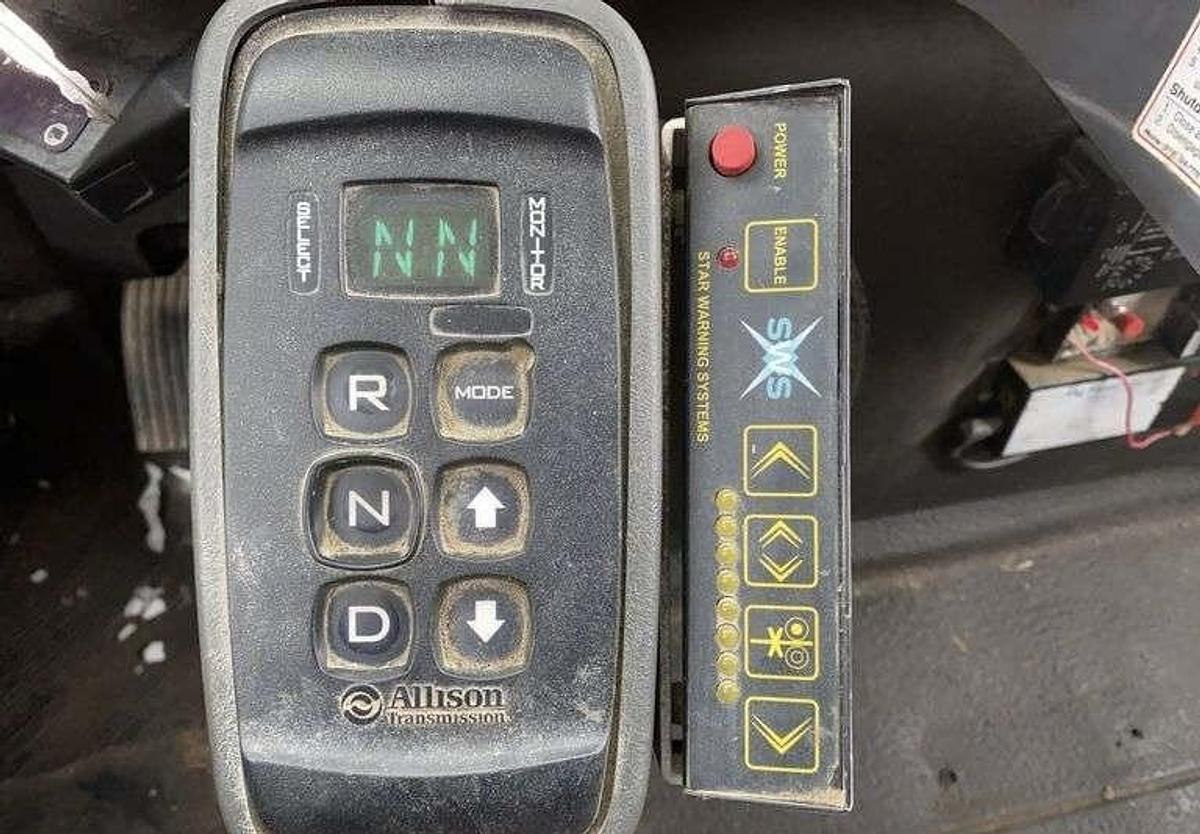 Used 2012 INTERNATIONAL 4000 4300 T/A Van Body Truck