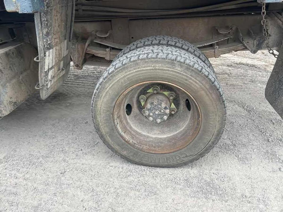 Used 1990 INTERNATIONAL 4000 4700 Garbage Truck