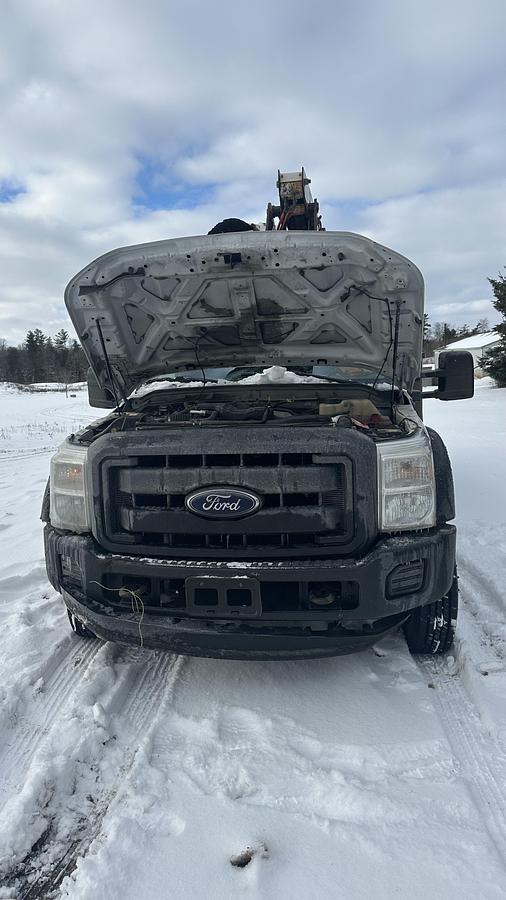 Used 2014 Ford F550 XL SD S/A bucket truck