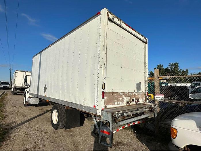 Used 2013 International 4300 straight truc 26’ curb entry, air brakes