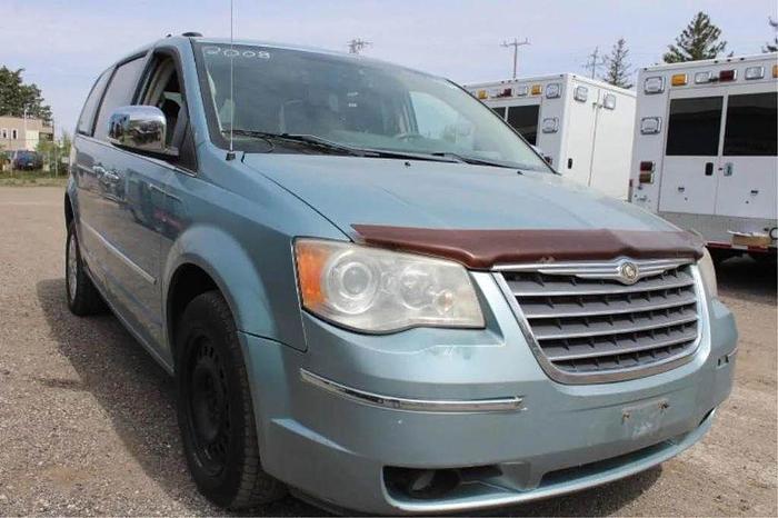 Used 2008 Chrysler Town & Country