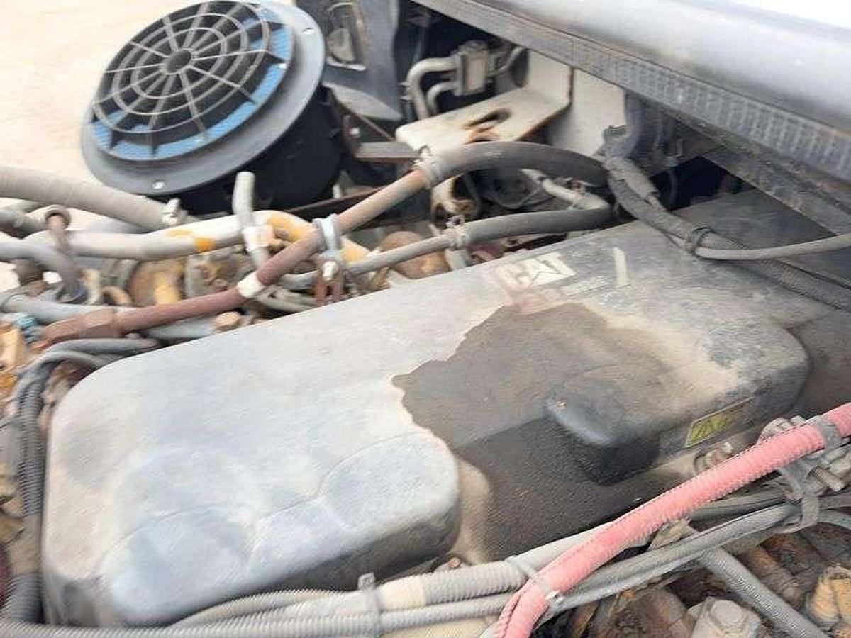 Used 2008 FREIGHTLINER M2 112 DAY CAB & CHASSIS