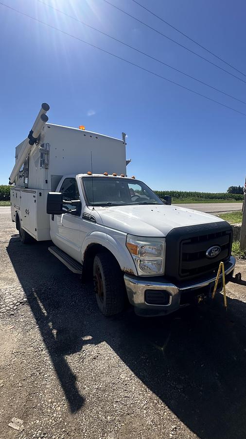 Used 2011 FORD F350 SUPER DUTY Service Truck