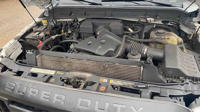 Used 2011 FORD F250 2WD 8 FOOT BOX 6.2 l v8 gas runs