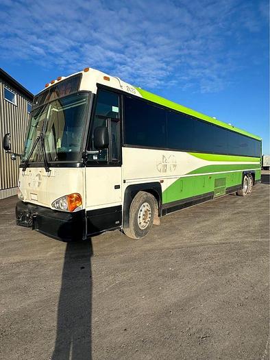 Used 2009 MCI Motor Coach Cummins Diesel