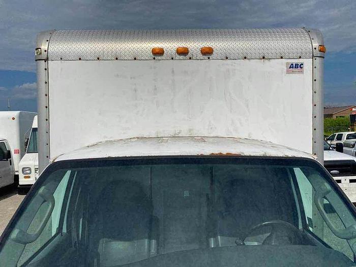 Used 2007 Ford Econoline E350 Super Duty v8 gas 16' box