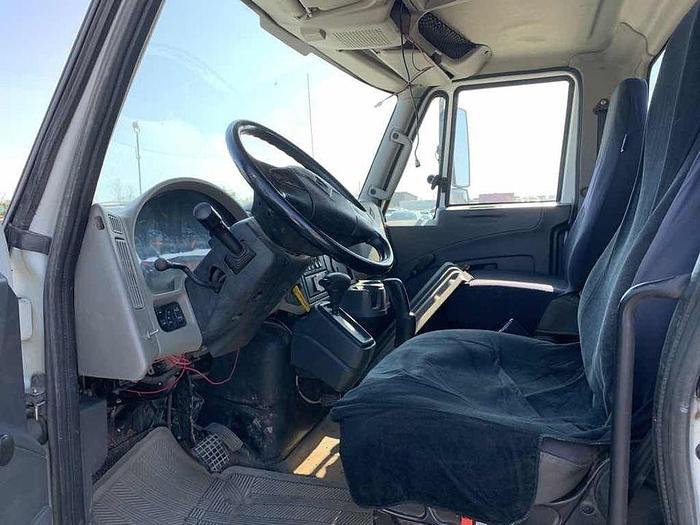 Used 2012 INTERNATIONAL 4300 LP KANGO HOOK LIFT g licence