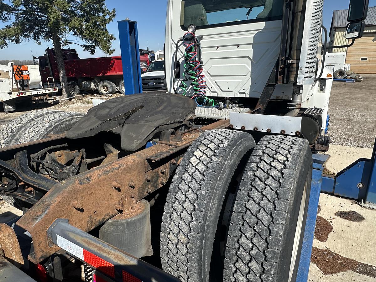 Used 2005 International 4400 series Single Axle Day cab Highway Tractor