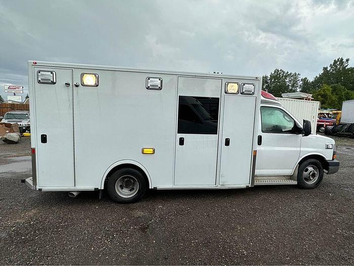 Used 2017 CHEVEROLET 3599 DEISEL AMBULANCE only $26,500 very clean