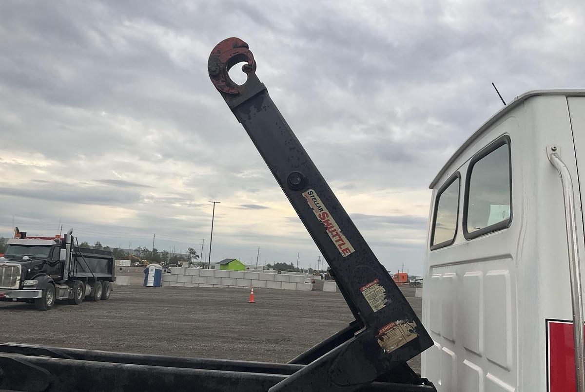 Used 2006 Sterling Acterra 4x2 hooklift truck