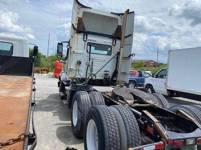 Used 2014 Volvo VN VNL Day Cab auto