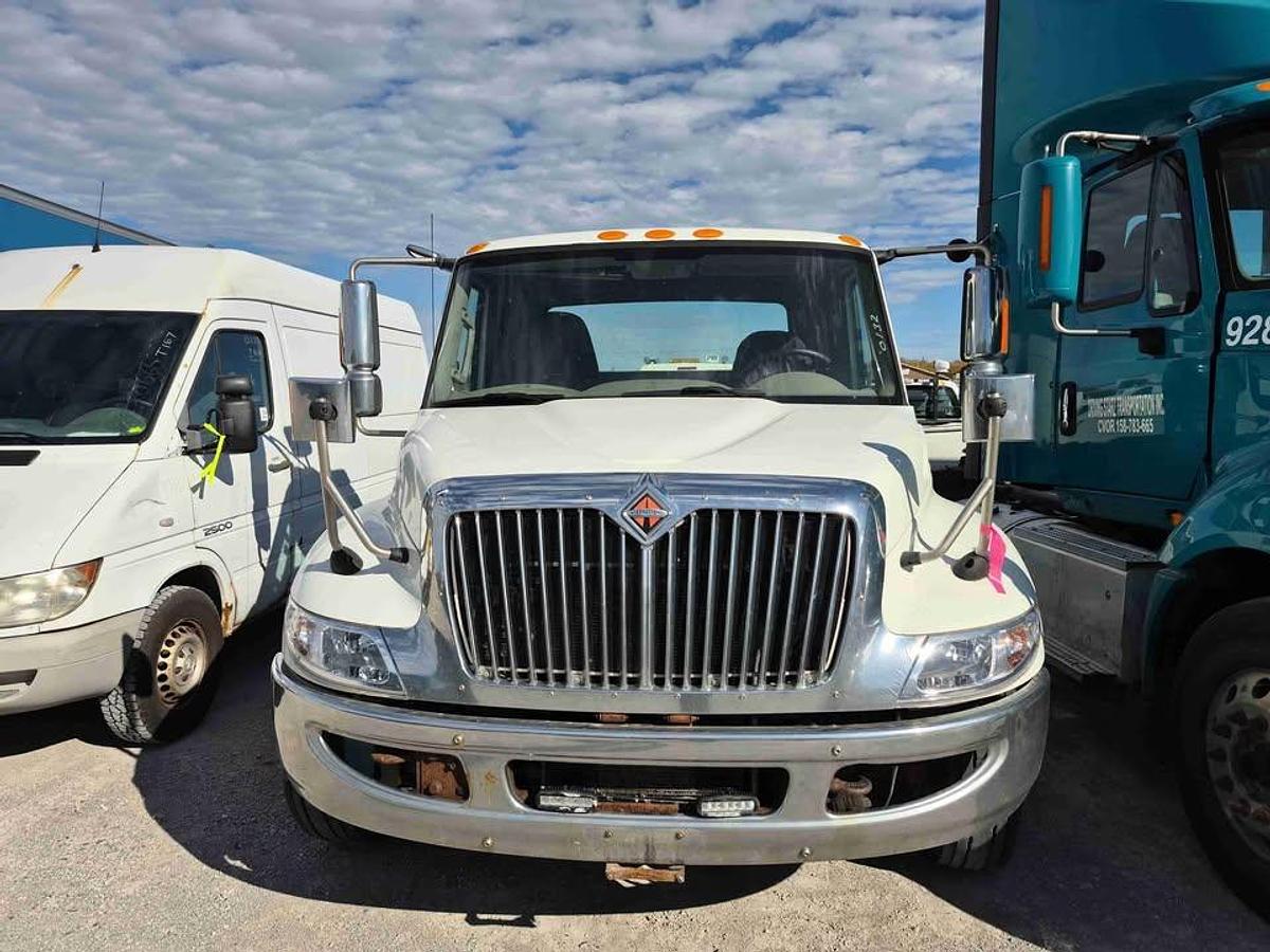 Used 2013 INTERNATIONAL 4000 4300 LP ex opp