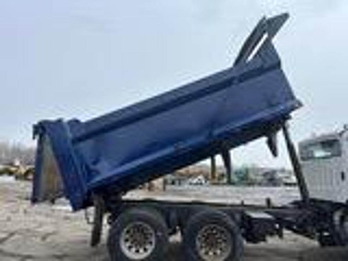 Used 2010 Freightliner M2 112 6x4 spreader truck