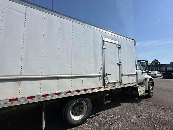Used 2016 International 4300 20' Reefer, cummins