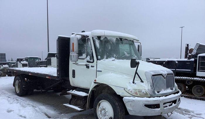 Used 2009 INTERNATIONAL 4300 SBA Durastar 4x2 Rolloff Truck