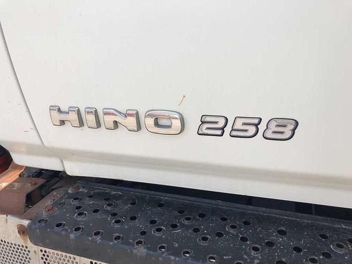 Used 2014 HINO 258 HOOKLIFT EQUIPMENT FLOAT TRUCK, BIN TRUCK,
