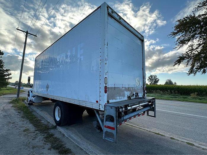 Used 2013 International 4300 straight truc 26’ curb entry, air brakes