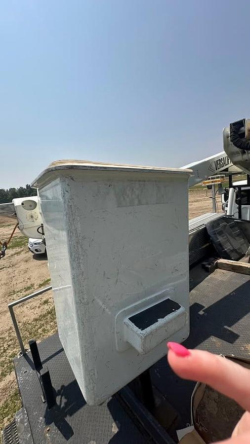 Used 2014 FREIGHTLINER M2 106 MEDIUM DUTY bucket truck