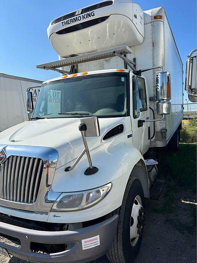 Used 2013 International 4300 21’ Reefer thermoking auto