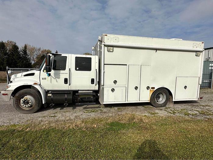 Used 2004 International 4400 Crew Cab "NEW ENGINE"