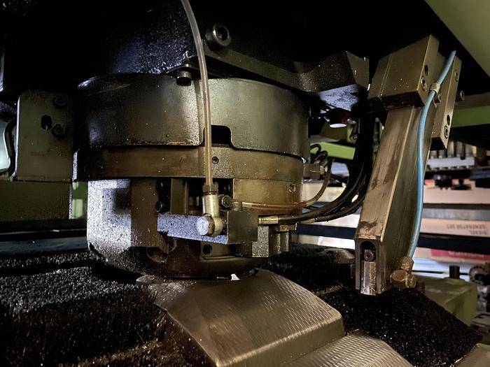 Gebruikt 2000 Trumpf Trumatic 600 L 1600