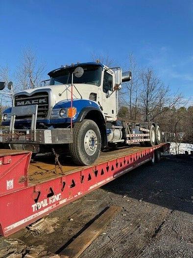 Used 2004 CV13 Mack Granite