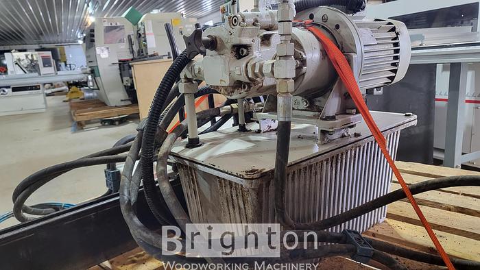 Used 2000 Weinig EM-11 used moulder Hydaulic Infeed system. #BM2339